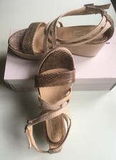 Scarpe estive sandali usato  Palermo
