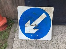 610 arrow sign for sale  CHATHAM