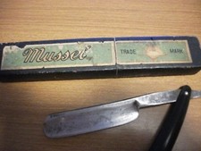 Antico rasoio barba usato  Borgomanero