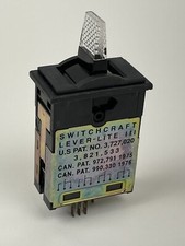Interruptor iluminado Switchcraft Lever-Lite III/sin bloqueo - Nuevo de lote antiguo segunda mano  Embacar hacia Mexico