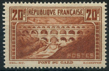 262 pont gard d'occasion  Clichy