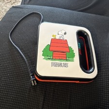 Sanduicheira Panini queijo grelhado amendoim com Snoopy e Woodstock comprar usado  Enviando para Brazil