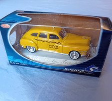 Voiture miniature taxi d'occasion  Antony