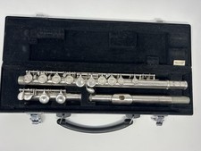 Usado, Flauta Yamaha YFL-221 – Banhada a Prata | Fabricada na Indonésia | Ótimas Almofadas + Estojo comprar usado  Enviando para Brazil