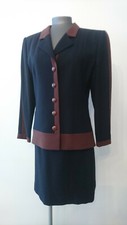 Tailleur jupe noir d'occasion  Tremblay-en-France