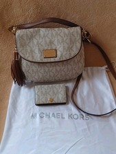 Bolsa tiracolo Michael Kors logotipo baunilha MK aba média + carteira e bolsa de pó  comprar usado  Enviando para Brazil