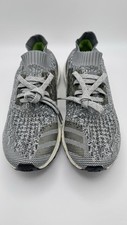 Adidas UltraBOOST cinza claro sem gaiola Primeknit UK10 na caixa comprar usado  Enviando para Brazil