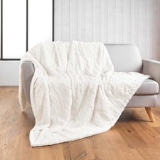 Plaid imitation fourrure d'occasion  Mouans-Sartoux