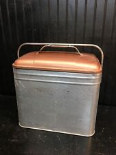 Antigo Refrigerador de alumínio retrô década de 1950 com bandeja de gelo 15X 14 X 10 acampamento meados do século comprar usado  Enviando para Brazil