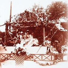 Fête char fleuri d'occasion  Paris V