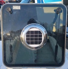 Usado, Bomar Boat Escape Hatch 202118870 preto - COM VENTILADOR SOLAR.  comprar usado  Enviando para Brazil