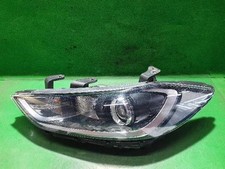 Farol de halogênio esquerdo Hyundai Elantra i30 Sedan Avante AD 2016 comprar usado  Enviando para Brazil