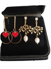 Set orecchini pendente usato Set orecchini pendente usato  Italia