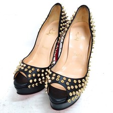Christian louboutin pumps d'occasion  Expédié en Belgium