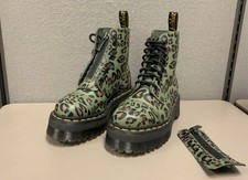 New doc martens d'occasion  Expédié en Belgium