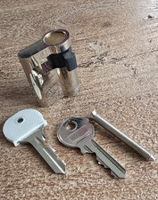 Garage door lock for sale  SHEFFORD