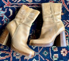 Usado, RARO Candies Y2K Botas Chucky Zíper Cor Carmel Tamanho 8 Couro Feminino comprar usado Usado, RARO Candies Y2K Botas Chucky Zíper Cor Carmel Tamanho 8 Couro Feminino comprar usado  Enviando para Brazil