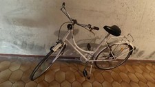 Bicicletta passeggio bianca usato  Italia