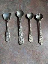 LOTE DE 4 COLHERES DE SAL DIVERSAS DE PRATA ESTERLINA E PADRÃO - MUITO BOM ESTADO comprar usado  Enviando para Brazil