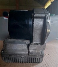 Pompa servosterzo elettrica usato  Castellazzo Bormida