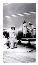 Foto instantânea vintage feminina americana dos anos 40 em aviões drone Califórnia 5x6 comprar usado Foto instantânea vintage feminina americana dos anos 40 em aviões drone Califórnia 5x6 comprar usado  Enviando para Brazil