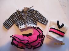 Tenue poupée barbie d'occasion  Saint-Omer