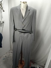 Articolo e2505 abito usato Articolo e2505 abito usato  Aversa