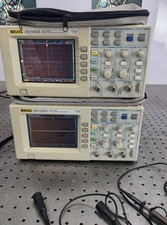 Osciloscópio de armazenamento digital RIGOLDS 5102CA 100 MHz 1 GS/S comprar usado Osciloscópio de armazenamento digital RIGOLDS 5102CA 100 MHz 1 GS/S comprar usado  Enviando para Brazil