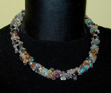Collana girocollo pietre usato  Vignate
