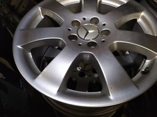 Cerchi originali mercedes usato  Roma