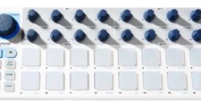 Arturia beatstep midi d'occasion  Expédié en Belgium