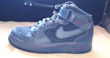 Paire baskets nike d'occasion  Beaurepaire