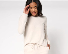 Barefoot dreams cozychic for sale  Ephrata
