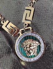  Colar Versace folheado a ouro 18kt/aço inoxidável🔥Peça deslumbrante💎, usado comprar usado  Enviando para Brazil
