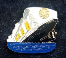 Pin badge marine d'occasion  Mandelieu-la-Napoule
