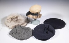 Assorted vintage hats for sale  Warren