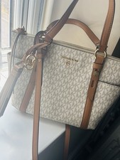 Michael kors women for sale  NELSON
