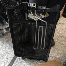 64538375513 condensatore bmw usato  Italia