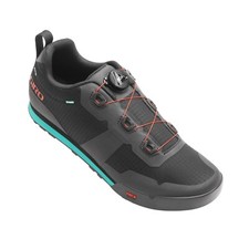 Scarpe giro tracker usato  Cornuda