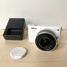Fotocamera digitale mirrorless usato  Polistena