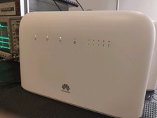Huawei B715s 23c ModemRouter 4G LTE Wifi 2.4ghz  5ghz CAT9 tre bande aggregate na sprzedaż  Wysyłka do Poland