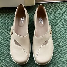 Ladies size beige for sale  GODALMING