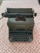 Macchina scrivere antica usato Macchina scrivere antica usato  Fano