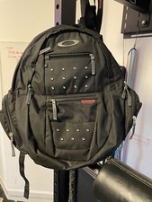 Mochila Oakley Camping preta hidrofusível, usado comprar usado  Enviando para Brazil