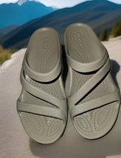 women sz 5 sandals for sale  Sunbury