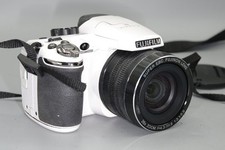 Usado, Câmera Bridge Fujifilm FinePix S4300 14MP – Branca, Zoom 26x, Muito Bom Estado com Tampa comprar usado  Enviando para Brazil