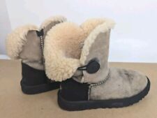 Ugg australia mid for sale  Clive