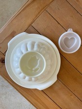 Moule charlotte tupperware d'occasion  Sauveterre-de-Guyenne