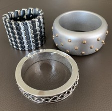 Usado, Lote de 3 pulseiras pulseira de plástico acetato madeira elástica prata tom preto comprar usado  Enviando para Brazil