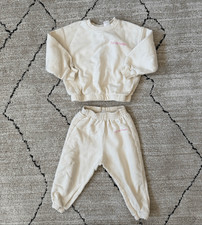 Conjunto de moletom e calça creme para bebê menina Zara 1,5 (12 a 18 meses), usado comprar usado Conjunto de moletom e calça creme para bebê menina Zara 1,5 (12 a 18 meses), usado comprar usado  Enviando para Brazil